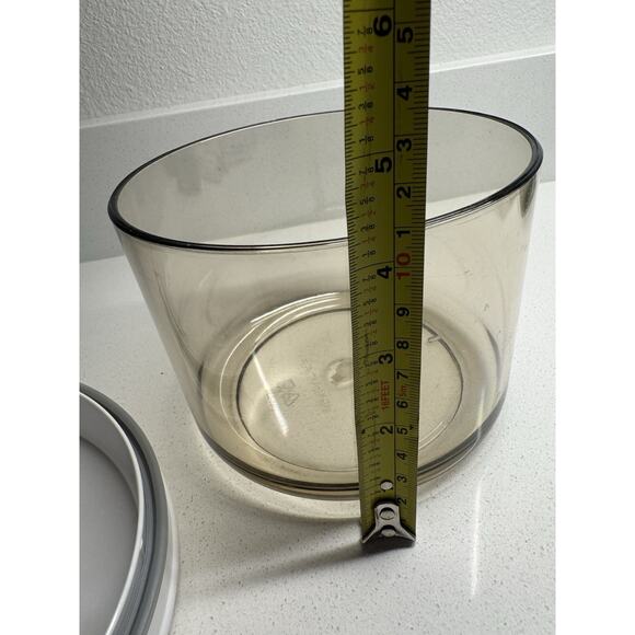 Snail Food Saver KY-134 Vacuum Seal Container 50 oz & Lid 6”D x 5-5/8”H Amber - Picture 6 of 6